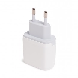 Универсальное зарядное устройство LDNIO A2421C 22.5W USB/USB Lightning, Белый
